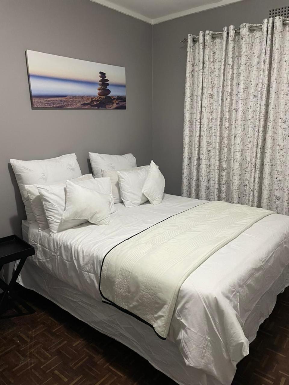 Travelers Standard Apartment Kempton Park Luaran gambar