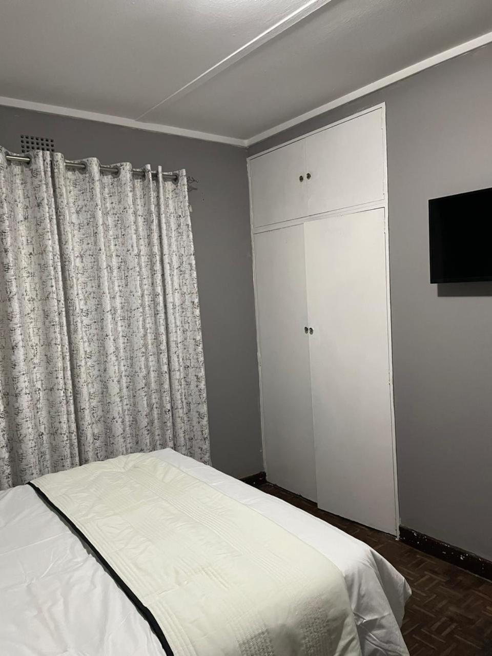 Travelers Standard Apartment Kempton Park Luaran gambar